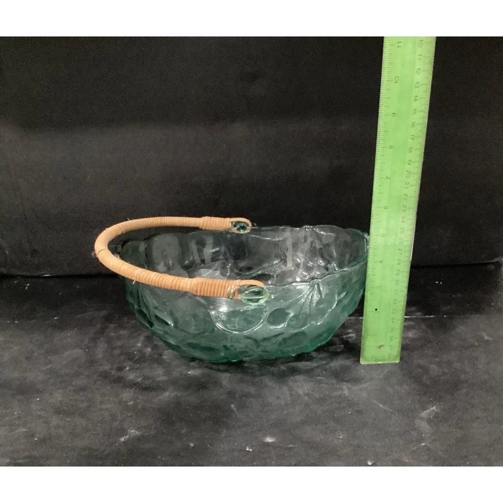 Vintage Libbey‎ Green Glass Orchard Fruit Basket With Wicker Handle ~ 10